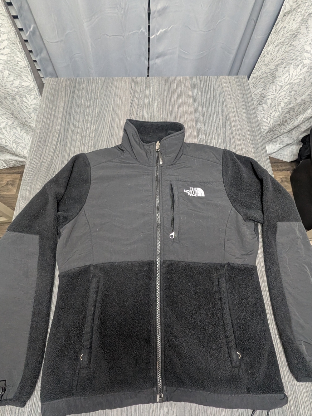 The North Face Women's Black Full-Zip Fleece Jacket